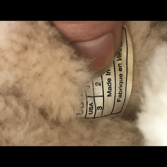 UGG Girl Pink Bailey Animal  Short Boots Size 3 - Picture 6 of 7